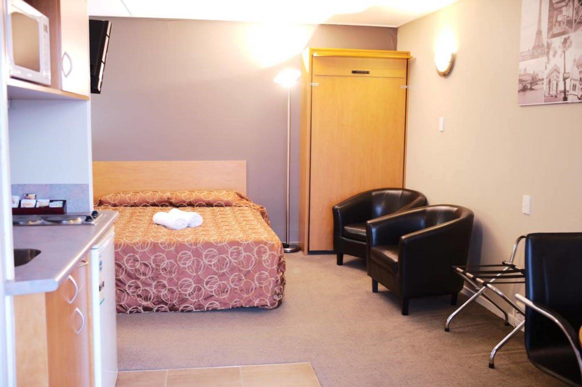 Kiwi Motel Palmerston North